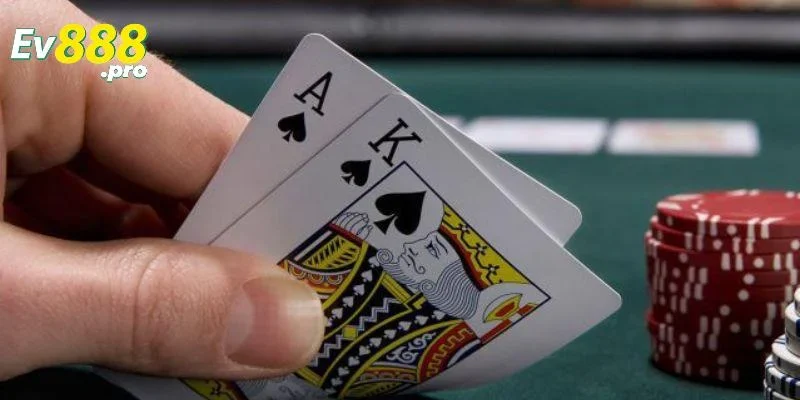 Các tính năng nổi bật của game bài xì dách tại EV88